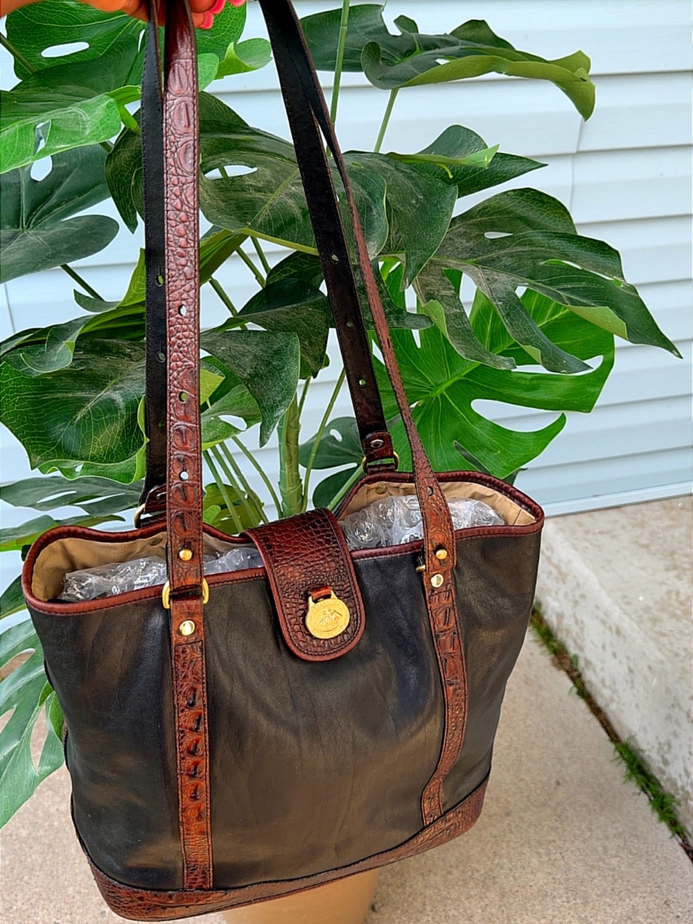Vintage Brahmin Shoulder Tote Bag Black/Brown
Large Leather Bag with Pouch